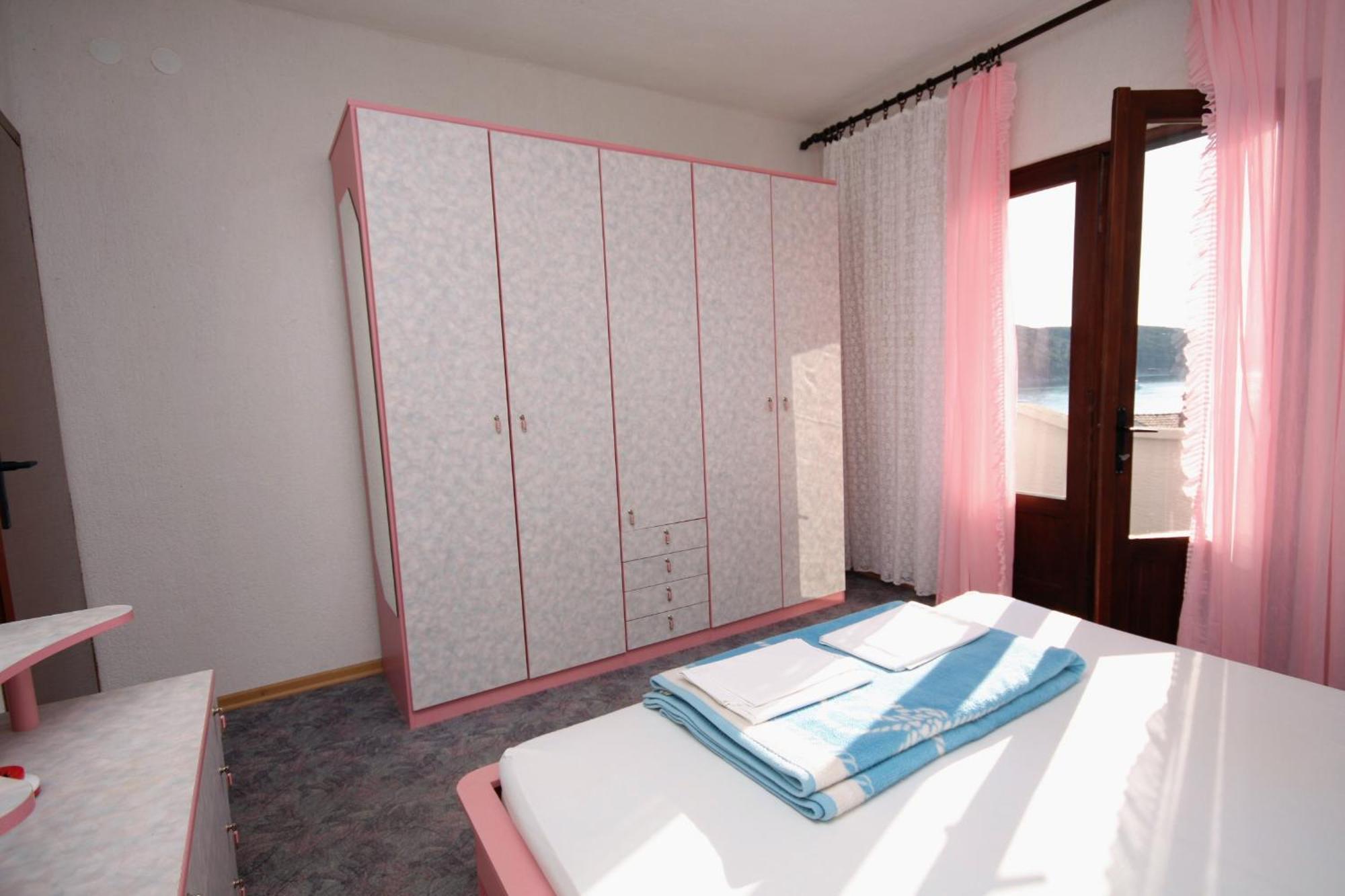 Apartments By The Sea Kampor, Rab - 5051 Bilik gambar