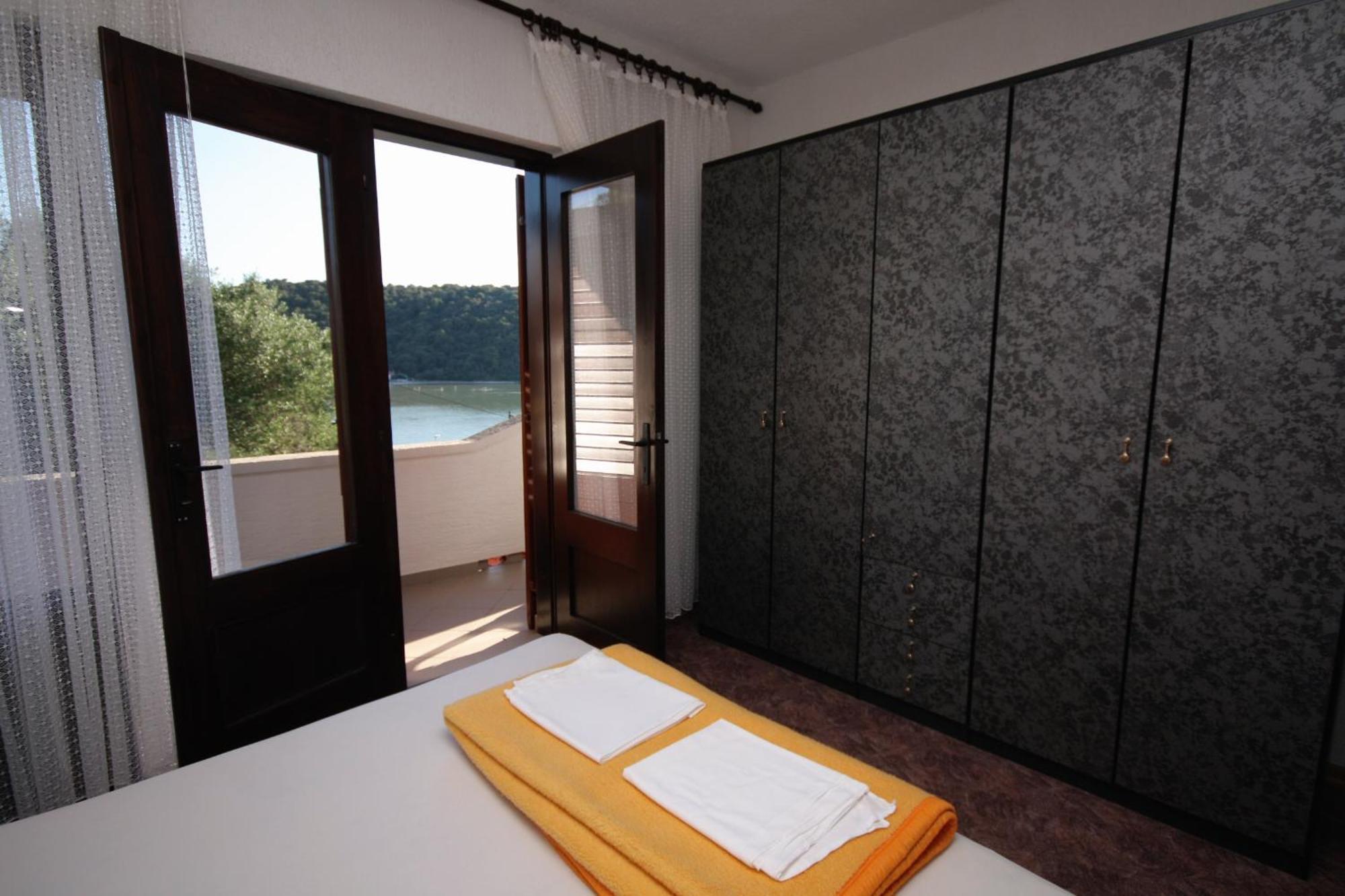 Apartments By The Sea Kampor, Rab - 5051 Bilik gambar